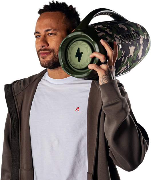 Neymar com a Boombox Plus AIWA AWS-BBS-01-GR
